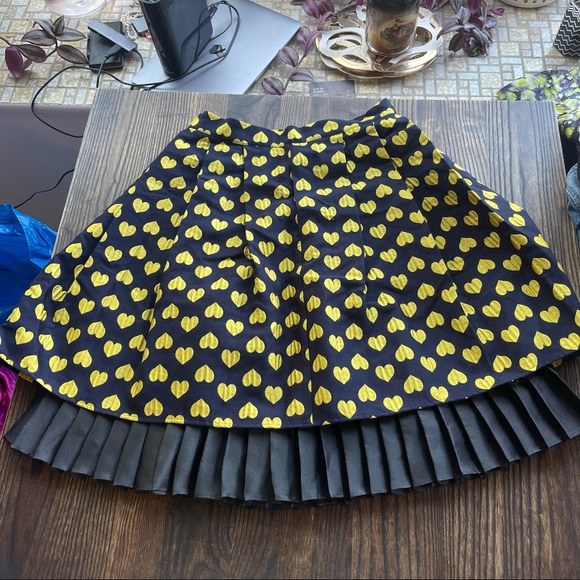 Modcloth Dresses & Skirts - Twee Pleated heart layered midi skirt
